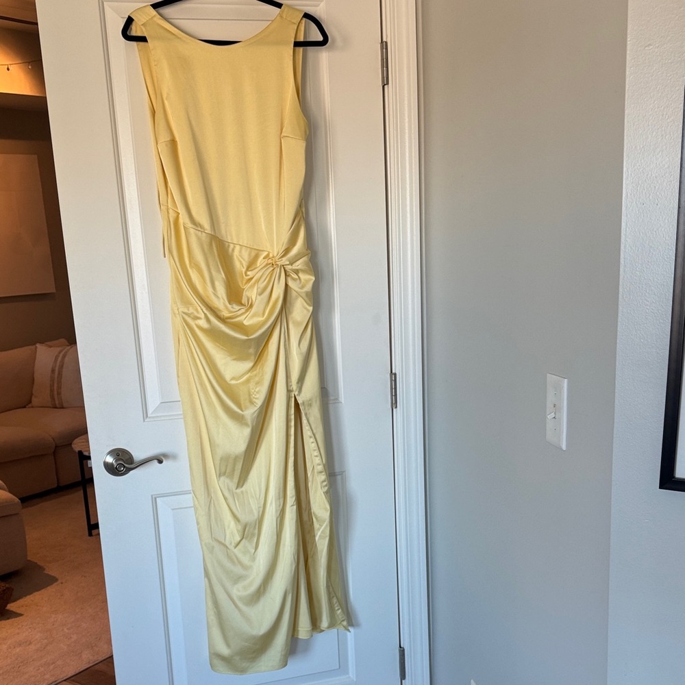Abercrombie & Fitch Elegant Yellow Maxi Dress